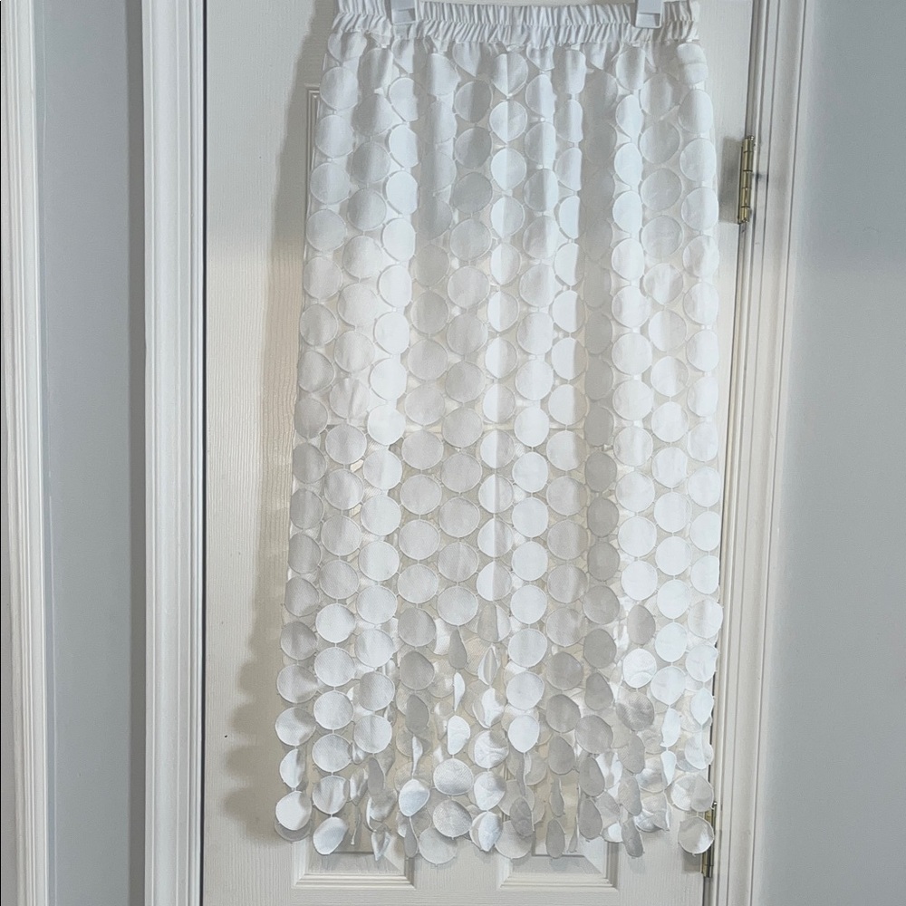 White Textured Circle-Trim Midi Skirt